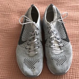 Nike Flyknit Zoom Running Shoes